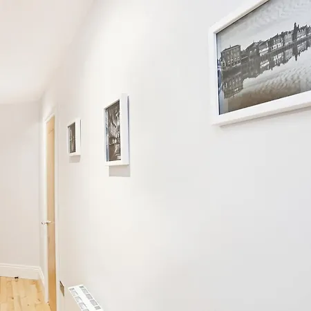 1 Talbot Court *